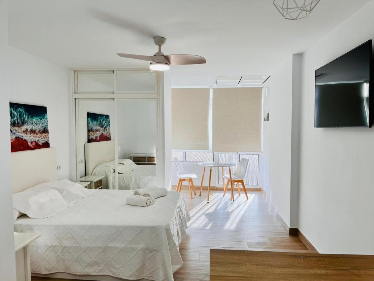 Апартаменты Moderno Y Nuevo Apartamento Playa Бенальмадена Экстерьер фото