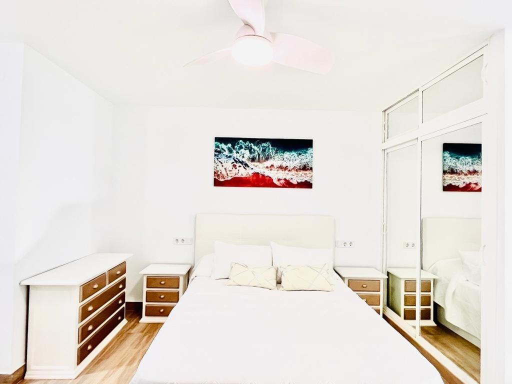 Апартаменты Moderno Y Nuevo Apartamento Playa Бенальмадена Экстерьер фото